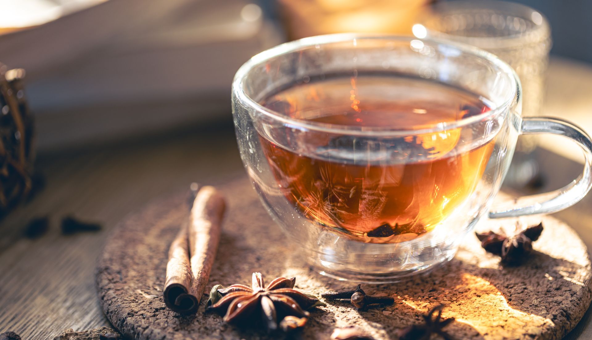 Dlaczego parzenie herbaty może dać naturalną gorycz? 7 - Polskie Radio Rzeszów Dlaczego parzenie herbaty może dać naturalną gorycz?