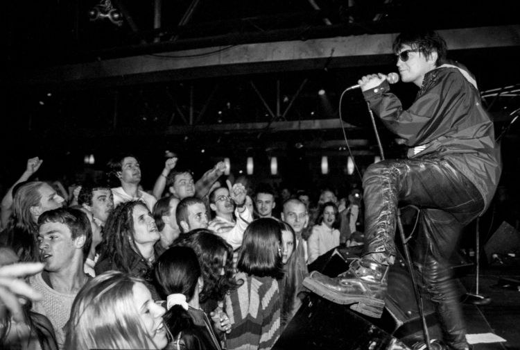 Tomasz Jakubowicz w Polskim Radiu Rzeszów. Spotkanie z fotografem muzycznej sceny Polski i USA 1 - Polskie Radio Rzeszów Tomasz Jakubowicz w Polskim Radiu Rzeszów. Spotkanie z fotografem muzycznej sceny Polski i USA