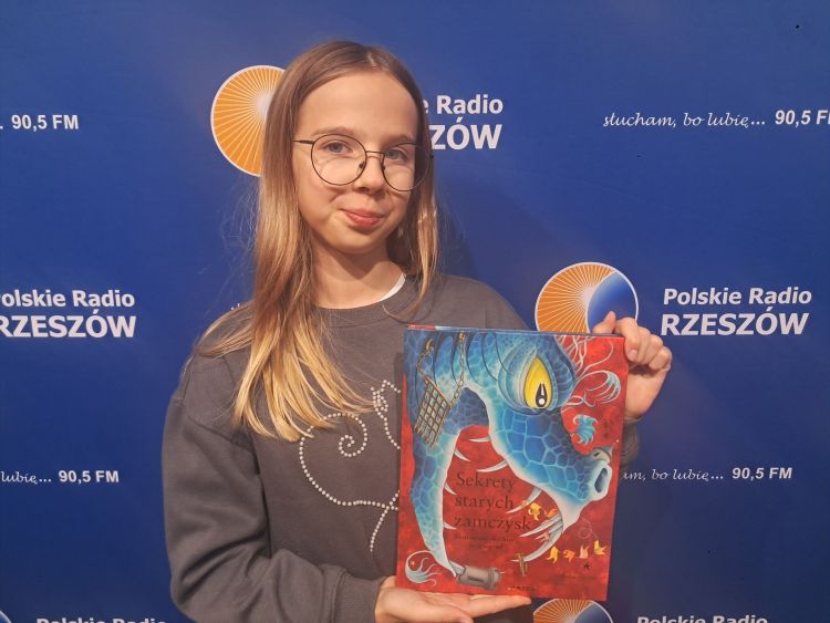 „Sekrety starych zamczysk” – ilustrowany świat szkockich legend w&nbsp;książce Theresy Breslin