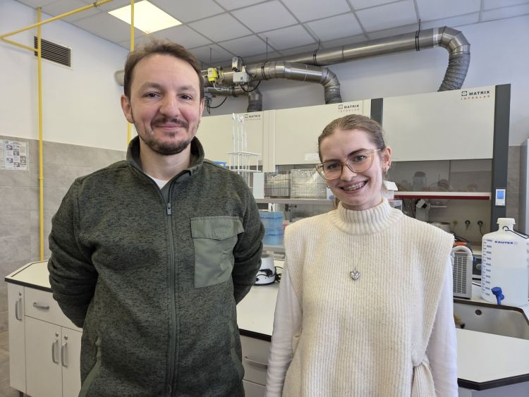 Nicienie „wywąchają” nowotwór? Naukowcy z&nbsp;Rzeszowa pracują nad&nbsp;metodą diagnostyki