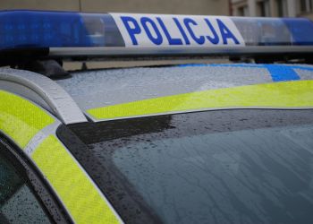 Kradzież metodą „na sąsiadkę”. Seniorka straciła pieniądze i&nbsp;biżuterię