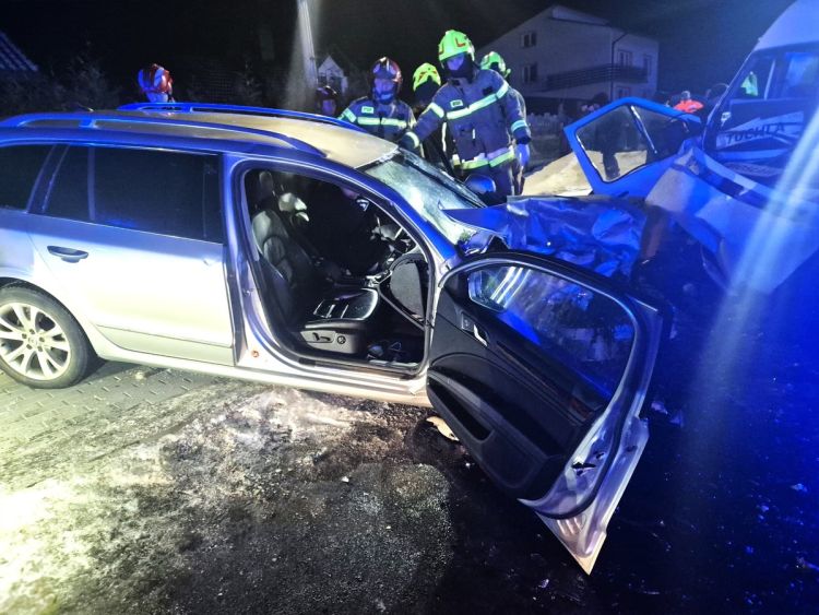 Sześć osób w szpitalu po wypadku drogowym w Kisielowie - Polskie Radio Rzeszów