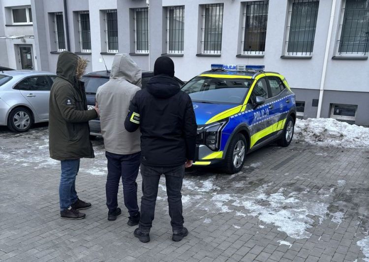 14-latek zamieszany w&nbsp;oszustwo „na&nbsp;policjanta”, ofiarą 90-latek z&nbsp;Tarnobrzega