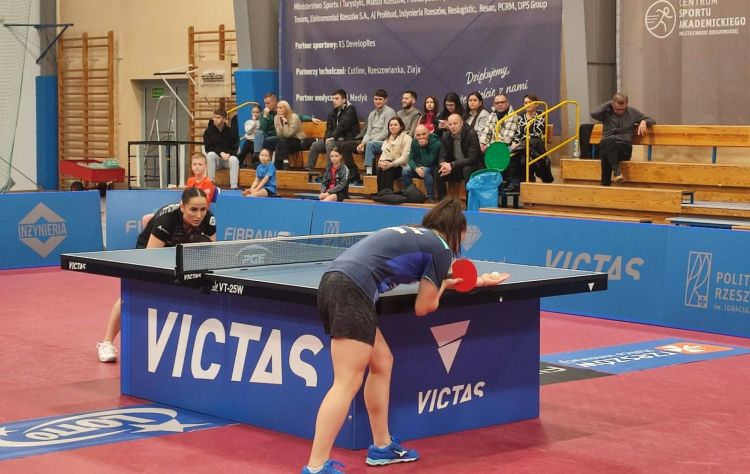 Porażka tenisistek PGE Fibrain AZS Politechniki Rzeszów. Wrocławianki lepsze w&nbsp;meczu ekstraklasy