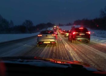 [AKTUAlIZACJA] Zablokowane drogi na&nbsp;Podkarpaciu. Seria kolizji i&nbsp;wypadków od&nbsp;rana paraliżuje ruch