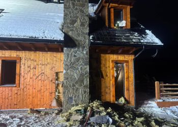 Pożar w&nbsp;budynku mieszkalnym w&nbsp;Roztokach Górnych