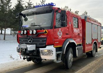 Pożar domu w&nbsp;Posadzie Jaśliskiej. Na&nbsp;miejscu 14 zastępów straży pożarnej