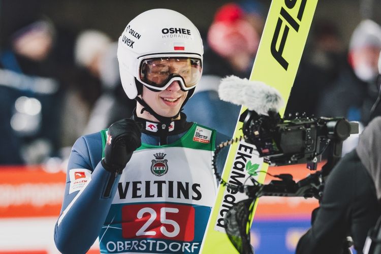 Puchar Świata w&nbsp;Zakopanem: Anże Lanisek wygrywa konkurs, Tomasiak najlepszym z&nbsp;Polaków