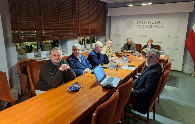 Służby w&nbsp;gotowości. Podkarpacie przygotowuje się na&nbsp;kolejne intensywne opady śniegu