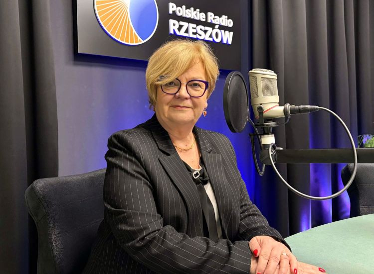 T. Kubas-Hul: Sytuacja po opadach śniegu jest trudna, ale stabilna 1 - Polskie Radio Rzeszów T. Kubas-Hul: Sytuacja po opadach śniegu jest trudna, ale stabilna