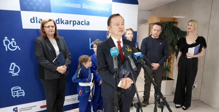 Fundusze Europejskie dla Podkarpacia: trzy lata realizacji programu 1 - Polskie Radio Rzeszów Fundusze Europejskie dla Podkarpacia: trzy lata realizacji programu