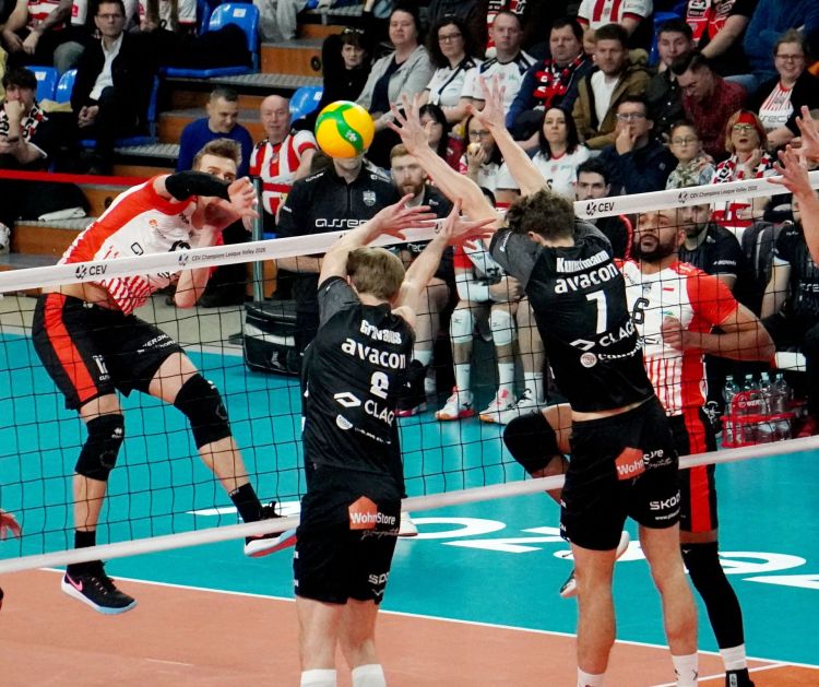 [ZDJĘCIA] Asseco Resovia nie&nbsp;do&nbsp;zatrzymania w&nbsp;Lidze Mistrzów. Pewne 3:0 z&nbsp;SVG Lüneburg
