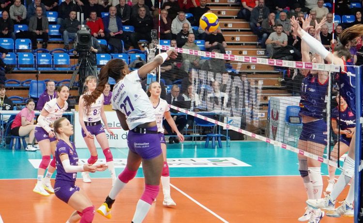 Wygrana siatkarek DevelopResu Rzeszów w&nbsp;meczu na&nbsp;szczycie ekstraklasy