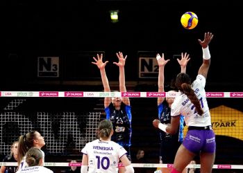 DevelopRes Rzeszów rozpoczął starcie z&nbsp;Chemikiem Police. Lider Tauron Ligi walczy o&nbsp;kolejne zwycięstwo [LIVE]