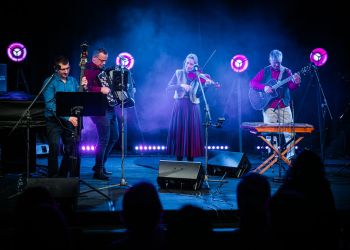 [ZDJĘCIA] Muzyka pogranicza na&nbsp;żywo: koncert Karczmarzy w&nbsp;Radiu Rzeszów!