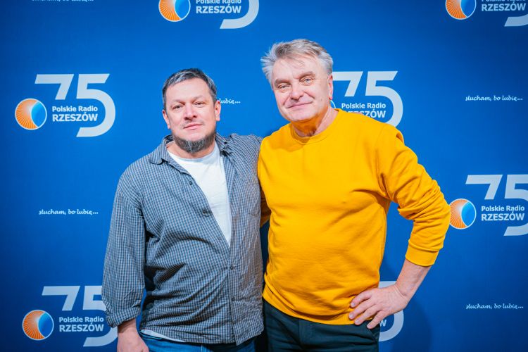 Grzegorz Barć gościem audycji „W dobrym tonie”. O premierach muzycznych i planach na obecny rok 1 - Polskie Radio Rzeszów Grzegorz Barć gościem audycji „W dobrym tonie”. O premierach muzycznych i planach na obecny rok