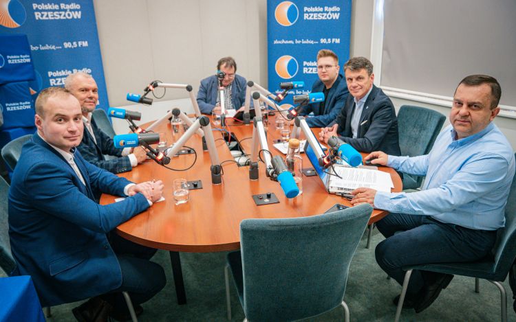 Podkarpaccy politycy podzieleni w ocenie polityki Donalda Trumpa 1 - Polskie Radio Rzeszów Podkarpaccy politycy podzieleni w ocenie polityki Donalda Trumpa