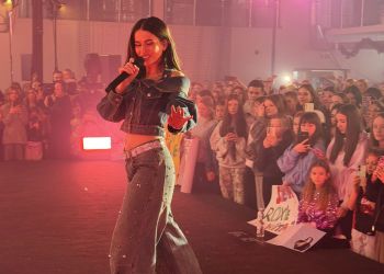 Roxie Węgiel otworzyła akcję „Polska na&nbsp;TAK!” na&nbsp;Podkarpaciu. Koncert w&nbsp;Wysokiej Głogowskiej [ZDJĘCIA]