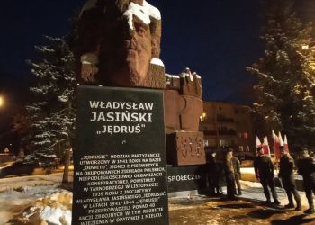 Tarnobrzeg uczcił pamięć Władysława Jasińskiego. 83. rocznica śmierci twórcy „Odwetu”