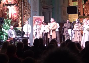 Choinka Życzeń w&nbsp;Tarnobrzegu. Charytatywny koncert kolęd na&nbsp;rzecz dzieci z&nbsp;niepełnosprawnością intelektualną