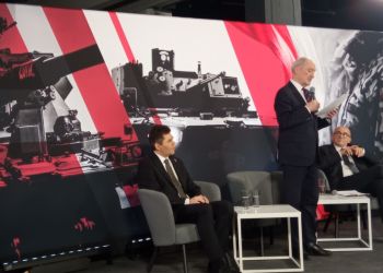 Kongres programowy Prawa i Sprawiedliwości w Stalowej Woli - obronność tematem przewodnim wydarzenia - Polskie Radio Rzeszów