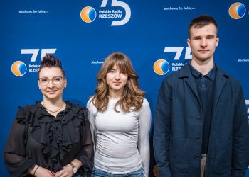 Szkoła, która inspiruje. O pasji i rozwoju w Dwujęzycznym Liceum Uniwersyteckim 3 - Polskie Radio Rzeszów Szkoła, która inspiruje. O pasji i rozwoju w Dwujęzycznym Liceum Uniwersyteckim