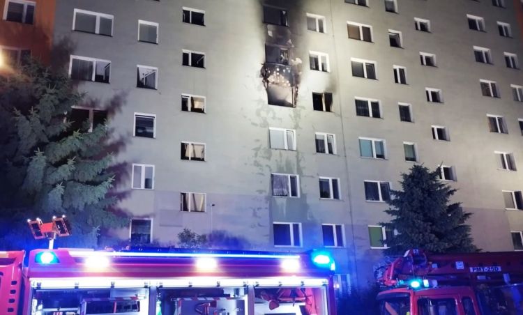 Śledztwo w sprawie pożaru przy ul. Popiełuszki w Rzeszowie umorzone 1 - Polskie Radio Rzeszów Śledztwo w sprawie pożaru przy ul. Popiełuszki w Rzeszowie umorzone