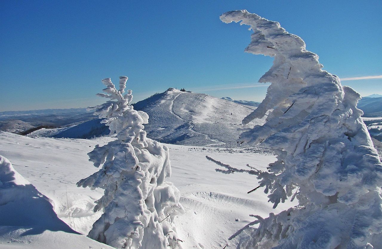 Tatry widoczne z&nbsp;Połoniny Wetlińskiej – inwersja termiczna w&nbsp;Bieszczadach