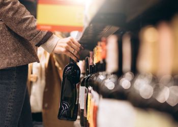 Sejm debatuje nad&nbsp;zakazem nocnej sprzedaży alkoholu. Rzeszowianie podzieleni