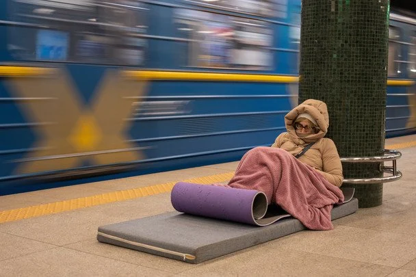 Kijów bez ogrzewania. Tysiące budynków dotkniętych awarią energetyczną 1 - Polskie Radio Rzeszów Kijów bez ogrzewania. Tysiące budynków dotkniętych awarią energetyczną