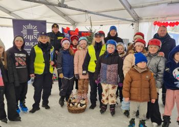 „Bezpieczne Ferie” w Przemyślu. Policja przypomina zasady na lodowisku i stoku 3 - Polskie Radio Rzeszów „Bezpieczne Ferie” w Przemyślu. Policja przypomina zasady na lodowisku i stoku
