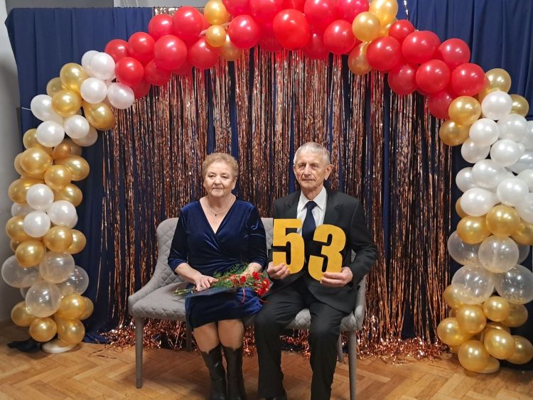 „Walentynkowy Czar Par” w Rakszawie. Uhonorowano małżeństwa z 50-letnim stażem 1 - Polskie Radio Rzeszów „Walentynkowy Czar Par” w Rakszawie. Uhonorowano małżeństwa z 50-letnim stażem