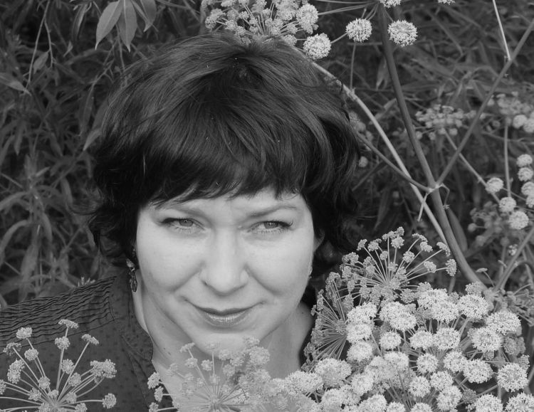 Ostatnie pożegnanie Joli Jareckiej w&nbsp;Zatwarnicy. Poetka spocznie na&nbsp;bieszczadzkim cmentarzu