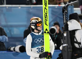 Wielki sukces młodego Kacpra Tomasiaka. Zdobył srebrny medal olimpijski w&nbsp;skokach narciarskich