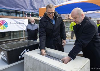 W&nbsp;Rzeszowie wmurowano kamień węgielny pod&nbsp;Podkarpackie Centrum Lekkiej Atletyki