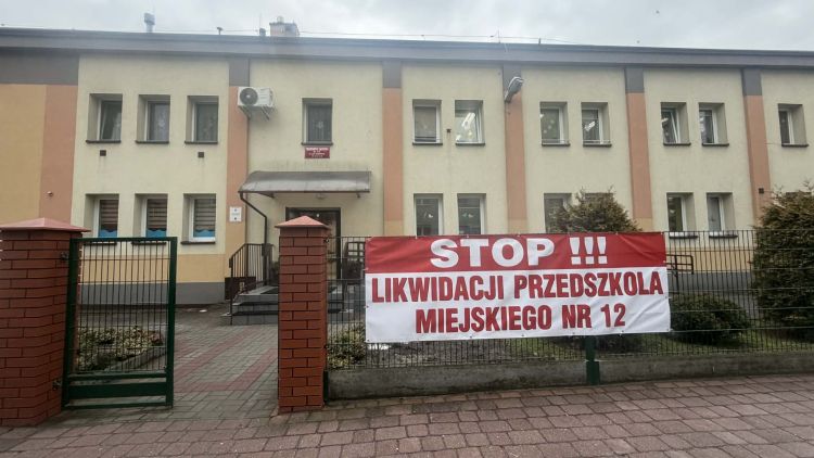 Likwidacja Przedszkola nr&nbsp;12 w&nbsp;Mielcu: spotkanie rodziców z&nbsp;władzami miasta