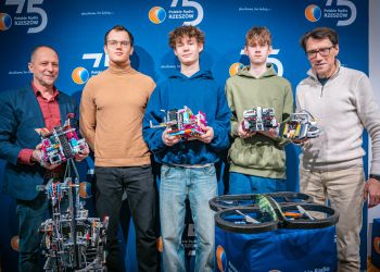 Wyjątkowa szkoła w Grodzisku Górnym. Robotyka, STEAM i sukcesy uczniów 2 - Polskie Radio Rzeszów Wyjątkowa szkoła w Grodzisku Górnym. Robotyka, STEAM i sukcesy uczniów