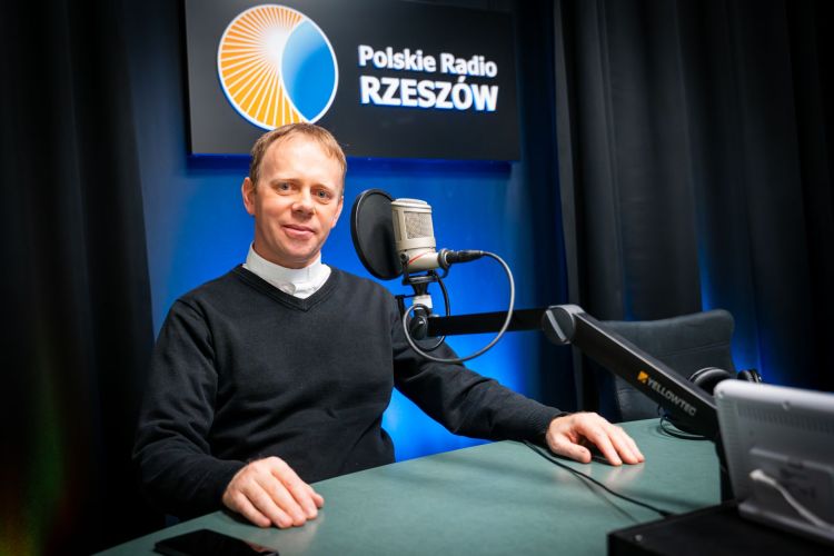 Ks.&nbsp;Piotr Potyrała: Nierówności społeczne wciąż są&nbsp;widoczne także w&nbsp;Polsce
