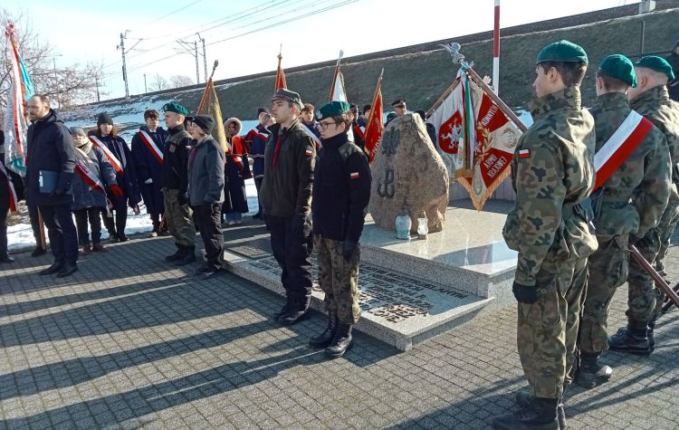 Dębica upamiętniła 82. rocznicę egzekucji Polaków rozstrzelanych przez hitlerowców 1 - Polskie Radio Rzeszów Dębica upamiętniła 82. rocznicę egzekucji Polaków rozstrzelanych przez hitlerowców