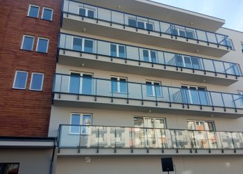 39 mieszkań komunalnych w&nbsp;Nisku oddanych do&nbsp;użytku. Lokatorzy odebrali klucze
