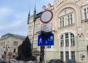 Rzeszów szykuje zmiany w&nbsp;ruchu w&nbsp;Śródmieściu. Miasto ograniczy parkowanie i&nbsp;wprowadzi strefę zamieszkania