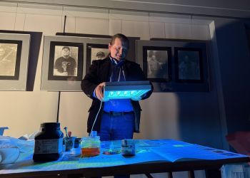 „Dwuchromianowe impresje” – wystawa fotografii Marcina Materniaka