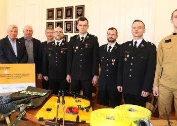 Nowoczesny sprzęt strażacki dla jednostek OSP w&nbsp;Krośnie