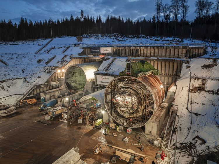 Trwa zaawansowana operacja obrotu maszyny „Karpatka” na&nbsp;S19