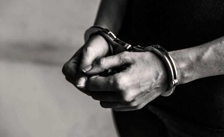 Ścigany czerwoną notą Interpolu zatrzymany na&nbsp;lotnisku w&nbsp;Jasionce