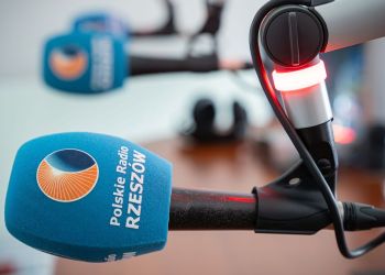 D. Kołacz: W Europie i na świecie spada czytelnictwo papierowych wydań gazet. Wydawane na Podkarpaciu „Nowiny” są jednak rentowne 2 - Polskie Radio Rzeszów Światowy Dzień Radia w Polskim Radiu Rzeszów – zajrzyj za kulisy!