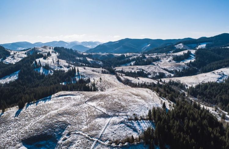 Trudne warunki zimowe w&nbsp;Bieszczadach. GOPR apeluje do&nbsp;turystów