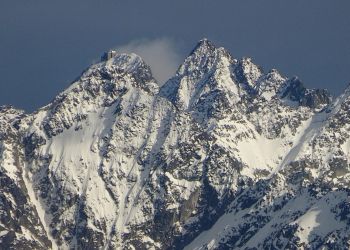 Dwaj doświadczeni polscy skialpiniści zginęli pod lawiną w słowackich Tatrach 3 - Polskie Radio Rzeszów Dwaj doświadczeni polscy skialpiniści zginęli pod lawiną w słowackich Tatrach