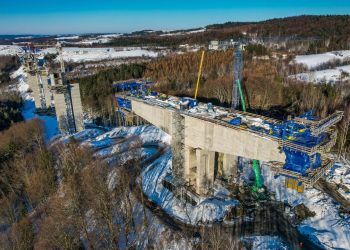 Trudne warunki na&nbsp;budowie S19. Prace na&nbsp;Via Carpatia mimo zimy