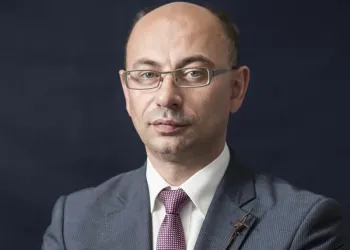 Dr&nbsp;Mateusz Szpytma z&nbsp;Nagrodą im.&nbsp;bpa Romana Andrzejewskiego